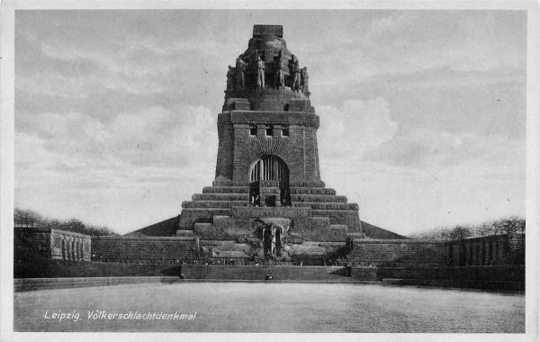 AK Leipzig (04103) Leipzig, Völkerschlachrdenkmal, gelaufen am 01.12.41 (Leipzig)