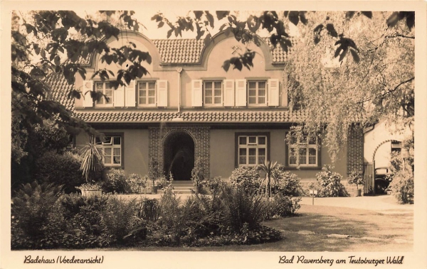 AK Bad Ravensberg , Badehaus - Vorder Ansicht, n. gelaufen