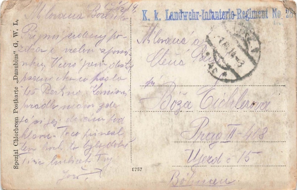 AK Österreich Ungarische Armee, eine Gruppe von Soldaten , gelaufen am