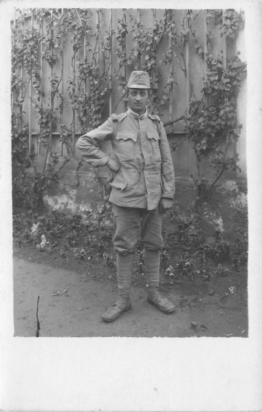 AK 1.WK, Ung / Österreich Armee, Offizier. n. gelaufen