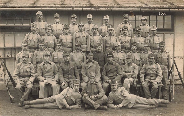 AK Österreich Ungararische Armee, Offiziere, Gruppenportrait, gelaufen