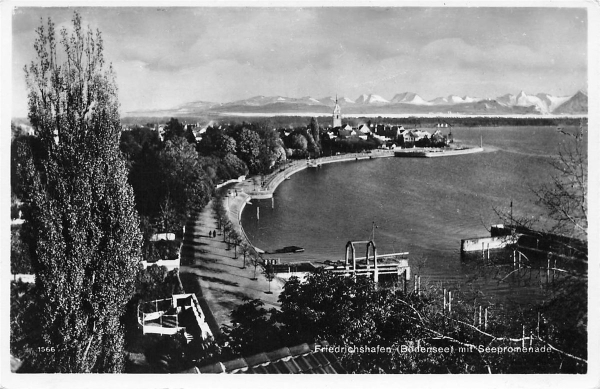 AK Friedrichshafen (88045), Bodensee mit Seepromenade, n. gelaufen