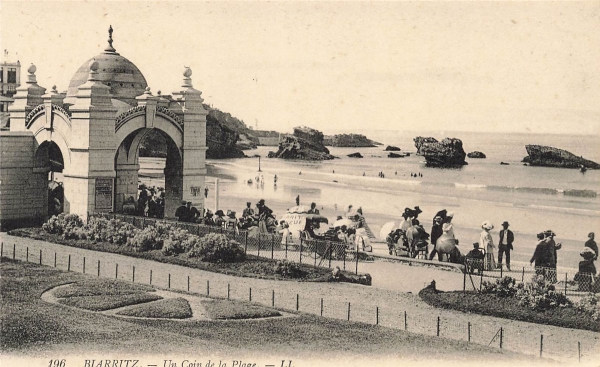 AK Biarritz (F-64200), Un Coin de la Plaque, n. gelaufen