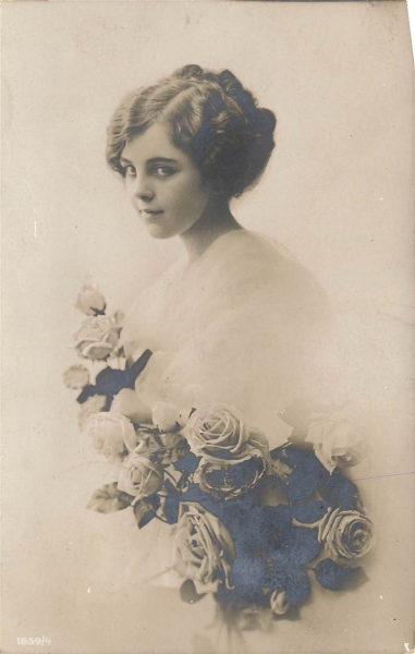 AK Motivkarte, "Junge Frau", gelaufen am 06.07.1913
