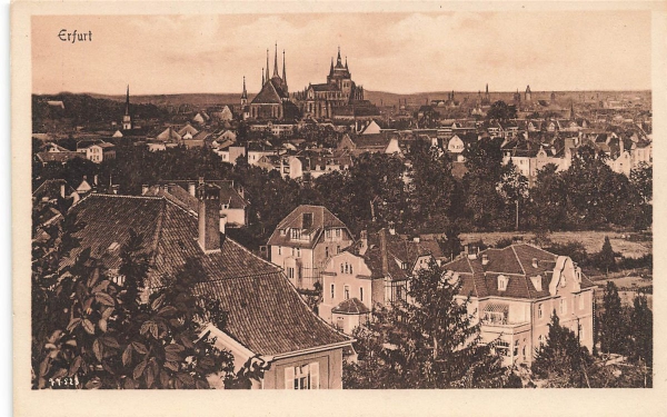 AK Erfurt (99084), Stadtansicht, n.gelaufen