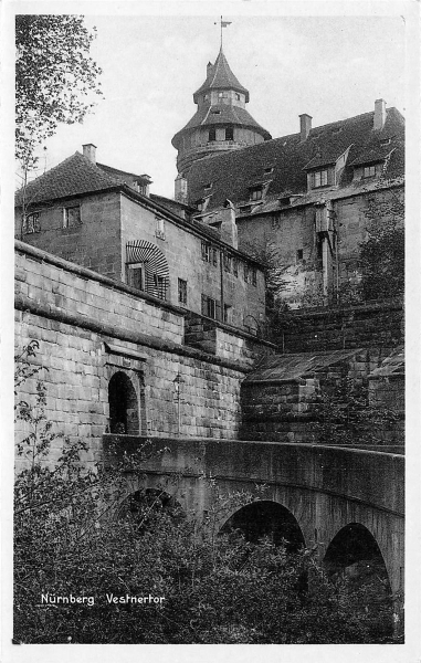 AK Nürnberg (90402), Vestnertor, n. gelaufen
