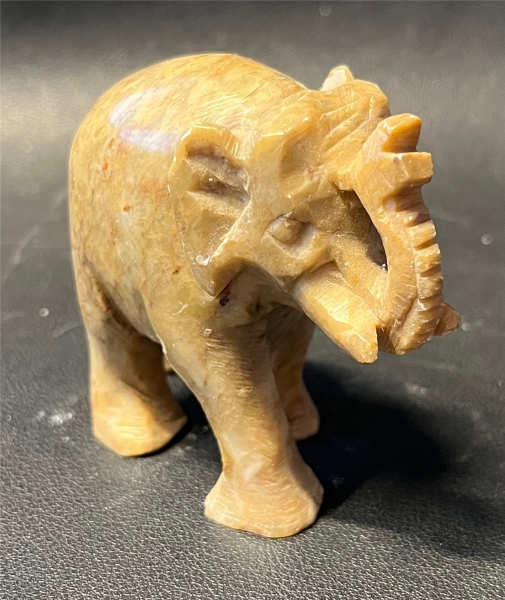 Elefant aus Jade