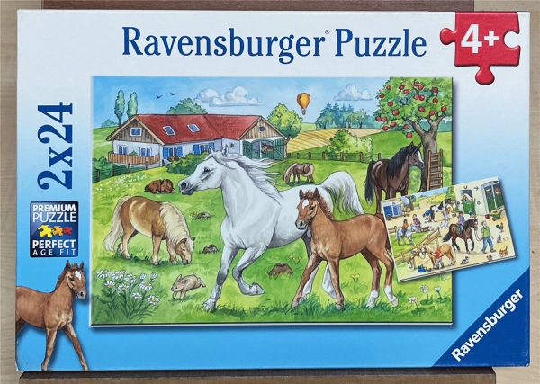 2 x 24 Pieces Jigsaw Puzzle, RAVENSBURGER, "Auf dem Pferdehof"