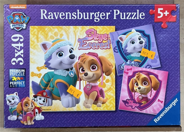 3 x 49 Pieces Jigsaw Puzzle, RAVENSBURGER, "Bezaubernde Hundmädchen"