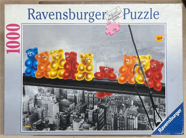 1000 Pieces Jigsaw Puzzle, RAVENSBURGER, "Gummibeerchen beim Lunch"