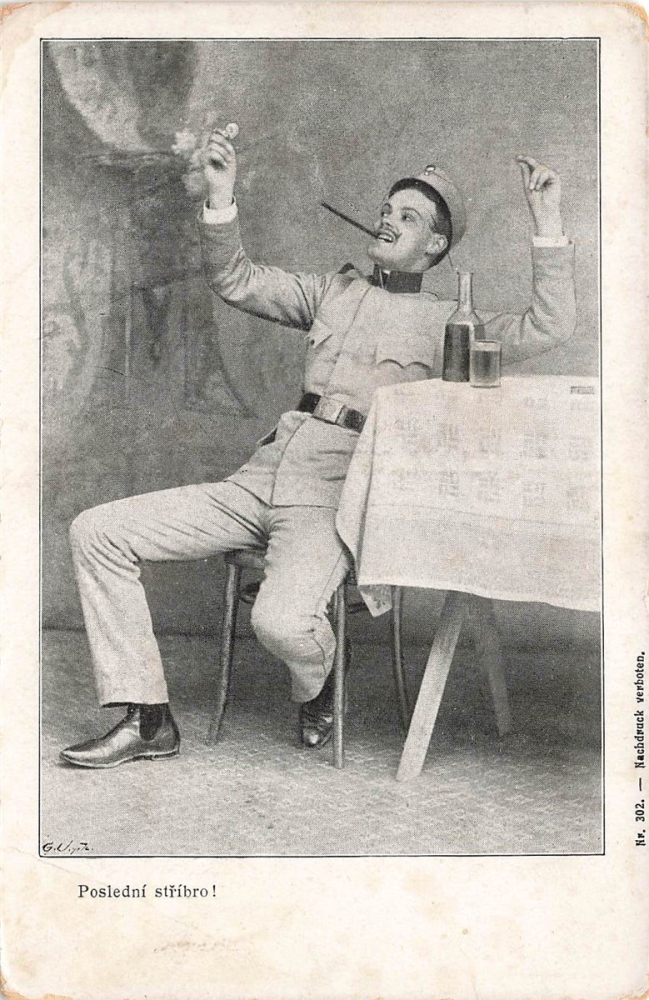 AK Osterreich / Ungarische Arnmee,  Offizier bei Trinken, n. gelaufen