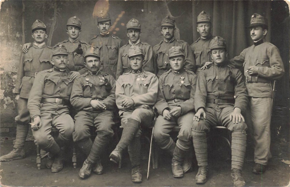 AK Österreich Ungararische Armee, Offiziere, Gruppenportrait, gelaufen