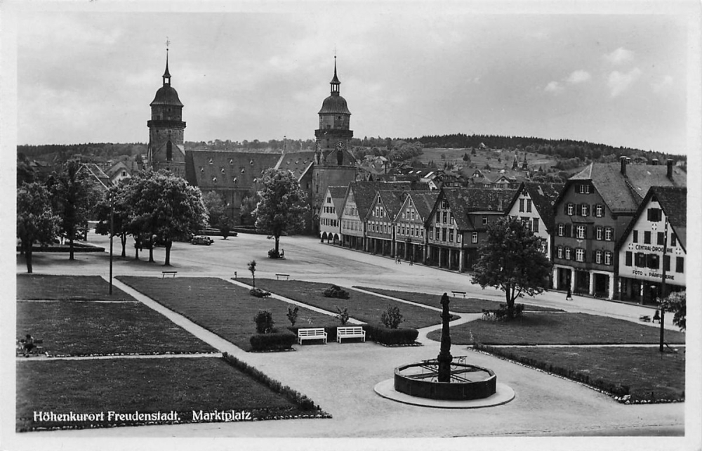 AK Freudenstadt (72250), Hohenluftkurort Marktplatz, n. gelaufen